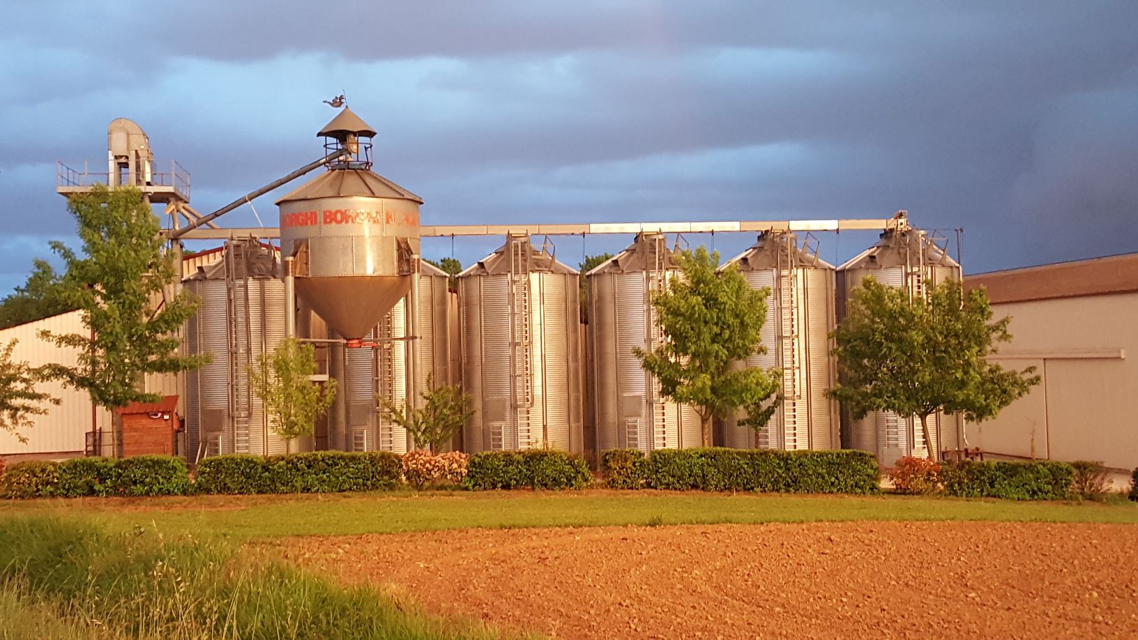 Photo de LES MOULINS DE PERRINE 