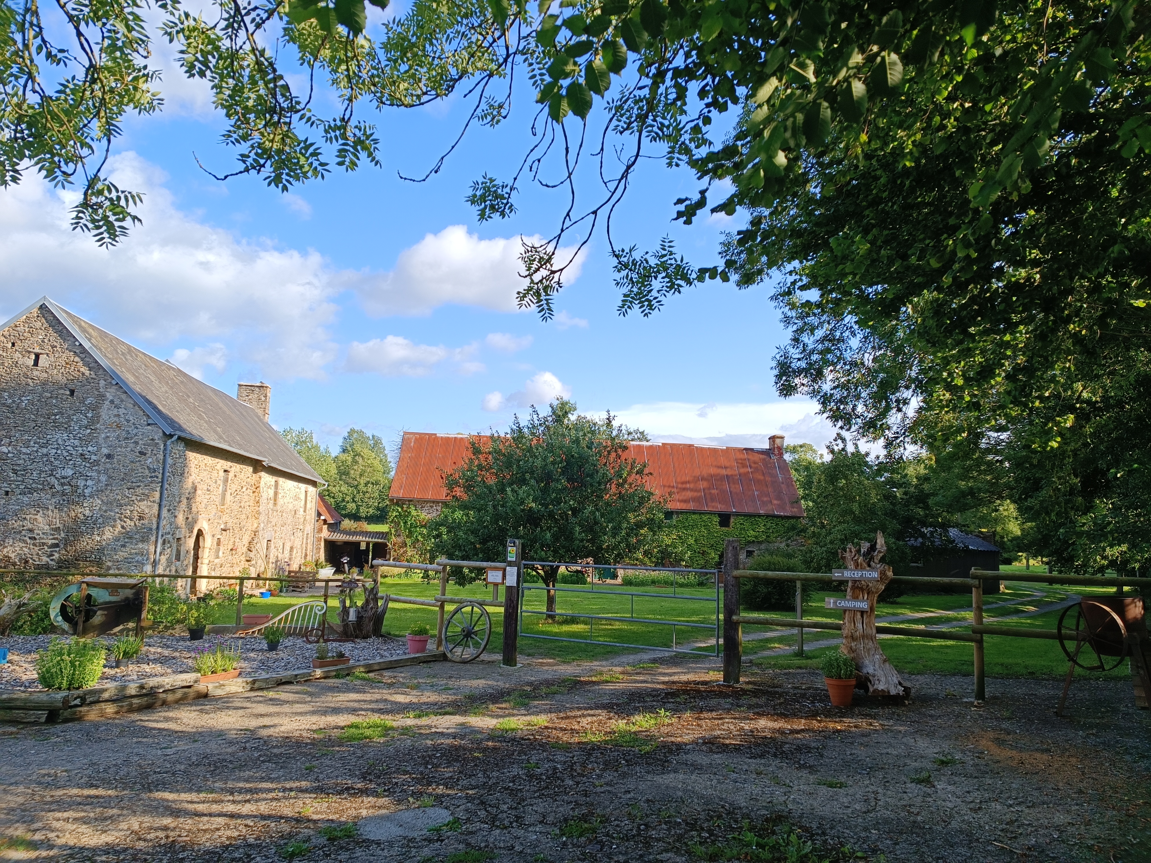Camping à la ferme LA RENAUDIERE FERET